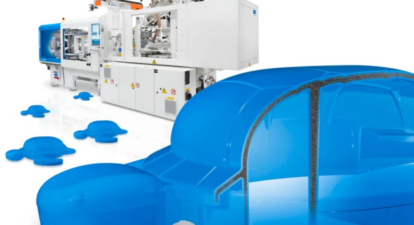 Injection moulding machine and plastic turtles